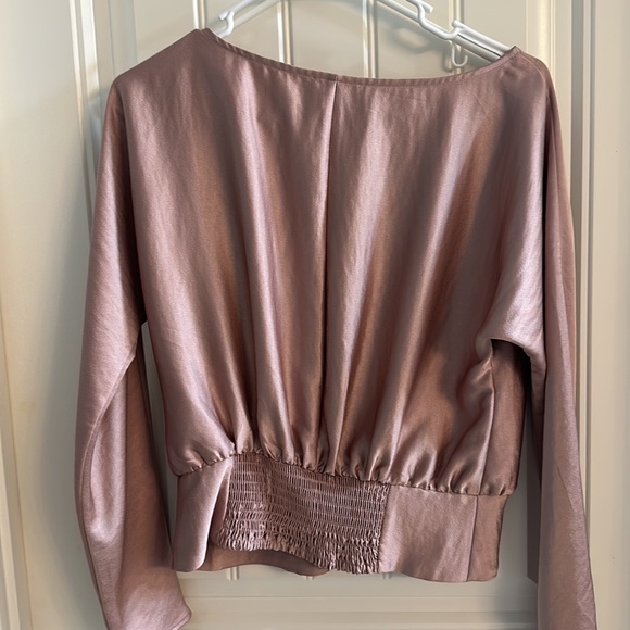 Express long sleeve top - Picture 3 of 3